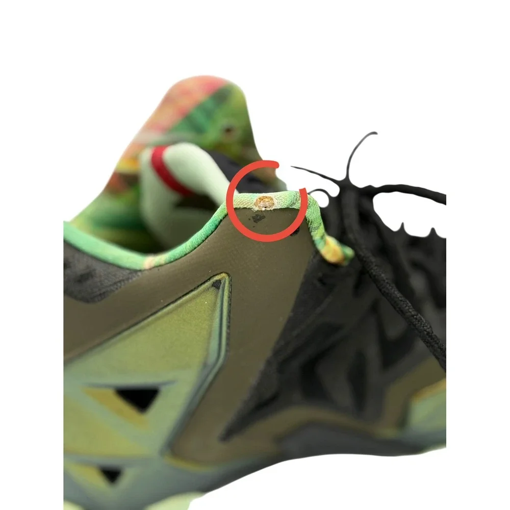 Nike LeBron 11 'King's Pride'‎ Boys 6Y Basketball Shoes Green Gold Camo Elite GS